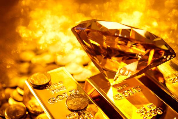 The Divine Connection: How 18K Gold and Natural Diamonds Amplify Crystal Energy in Hachoshen Jewelry